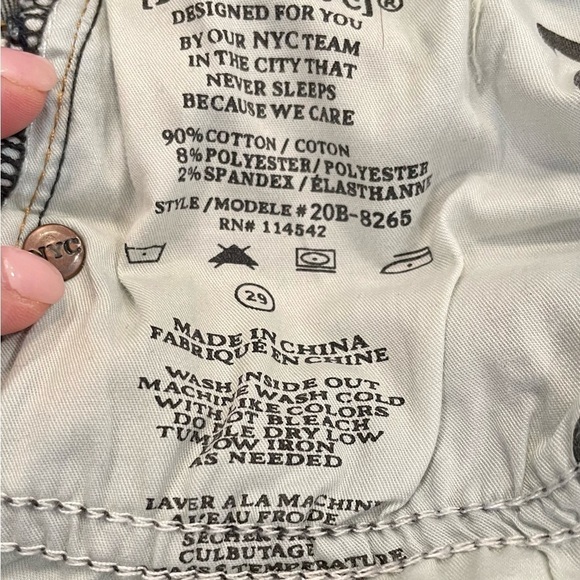 Blank NYC Retro High Rise Jean Shorts - size 29 - Picture 8 of 8